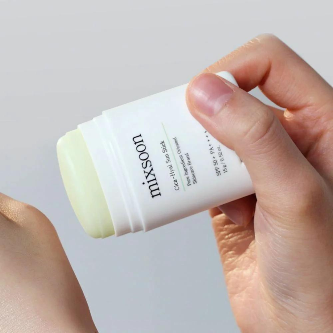 سيكا هيال صن ستيك (SPF50+ PA++++) - 15 جرام