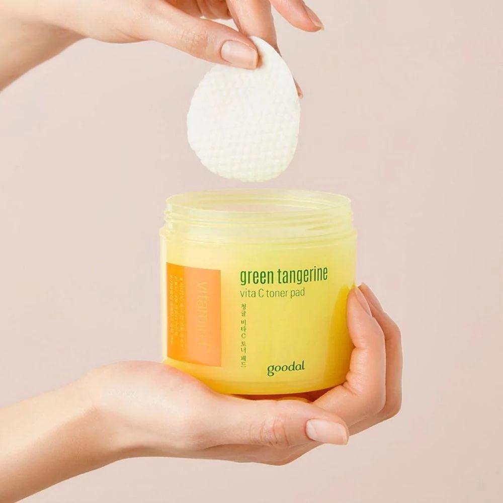 Green Tangerine Vita C Toner Pad (70 pads) - K-Beauty Arabia